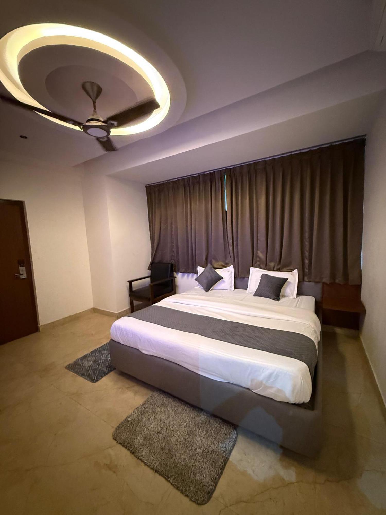 Agarwal'S Residency Hotell Visakhapatnam Exteriör bild